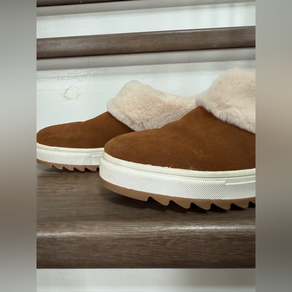 BLONDO Suri Tan WATERPROOF Faux Suede Slip On Shoe - Size 8 - Picture 8 of 13